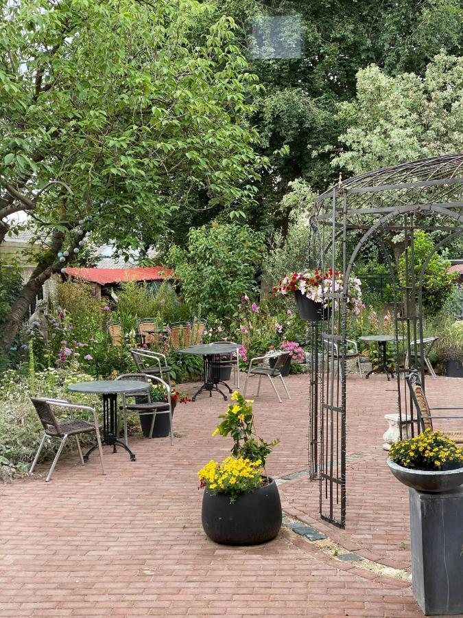 Bed and Breakfast Atalanta-Wellness Roermond 'De Wethouder' Herten Экстерьер фото