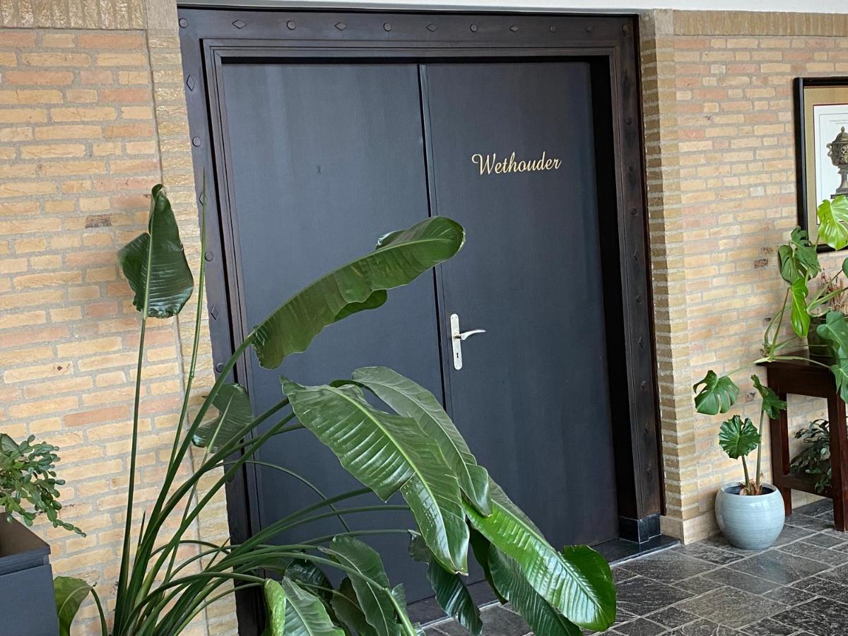 Bed and Breakfast Atalanta-Wellness Roermond 'De Wethouder' Herten Экстерьер фото